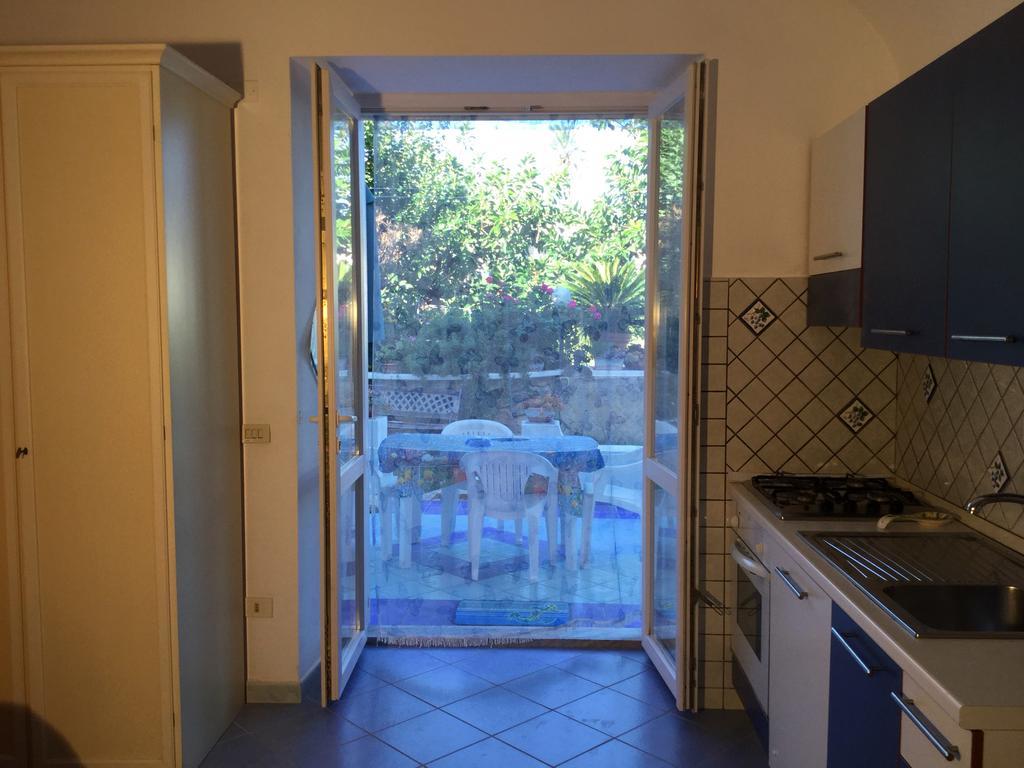 Casa Acqua Marina Ponza Apartment ภายนอก รูปภาพ
